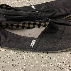 Heritage Canvas Alpargata slip-on Men’s Size 12
Clean, Odorless, Good condition